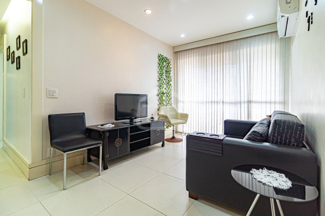 Imagem Apartamento com 2 Quartos à Venda, 77 m² em Copacabana - Rio De Janeiro Imagem Apartamento com 2 Quartos à Venda, 77 m² em Copacabana - Rio De Janeiro
