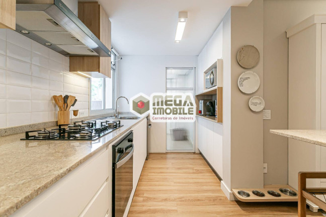 Imagem Apartamento com 3 Quartos à Venda, 105 m² em Centro - Florianópolis Imagem Apartamento com 3 Quartos à Venda, 105 m² em Centro - Florianópolis