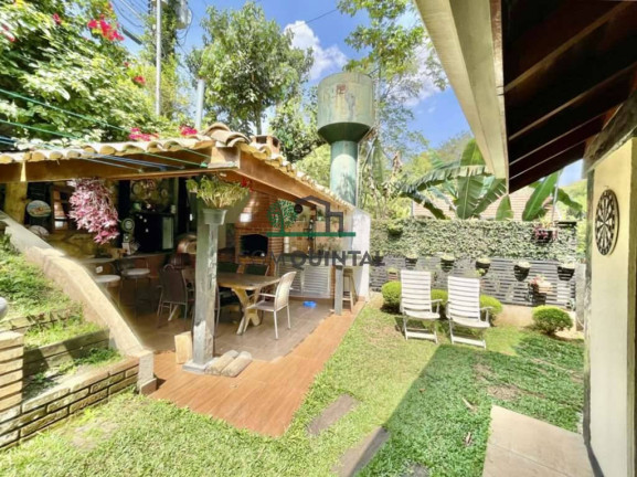 Imagem Casa com 3 Quartos à Venda, 343 m² em Fazendinha - Carapicuíba Imagem Casa com 3 Quartos à Venda, 343 m² em Fazendinha - Carapicuíba