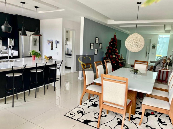 Imagem Casa com 3 Quartos à Venda, 250 m² em Agriões - Teresópolis
