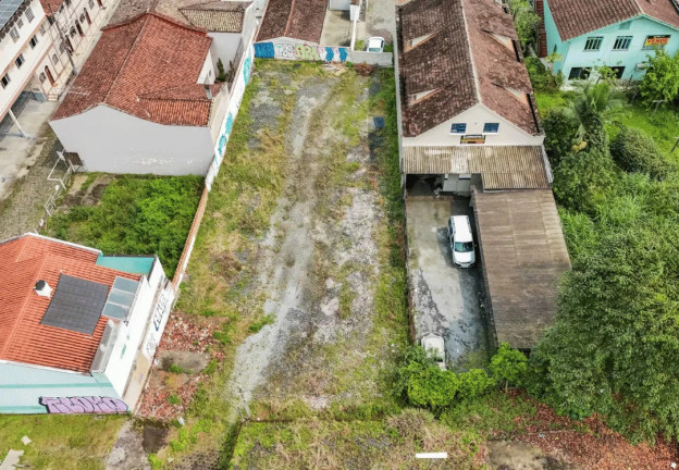 Imagem Terreno à Venda, 1.402 m² em Victor Konder - Blumenau Imagem Terreno à Venda, 1.402 m² em Victor Konder - Blumenau