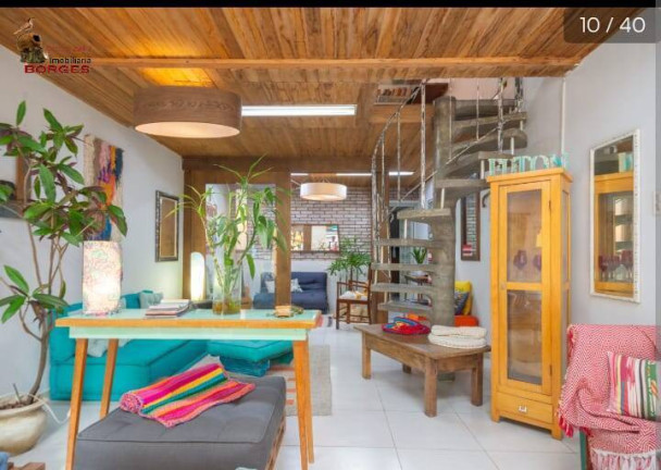 Imagem Casa com 5 Quartos à Venda, 240 m² em Moema - São Paulo Imagem Casa com 5 Quartos à Venda, 240 m² em Moema - São Paulo