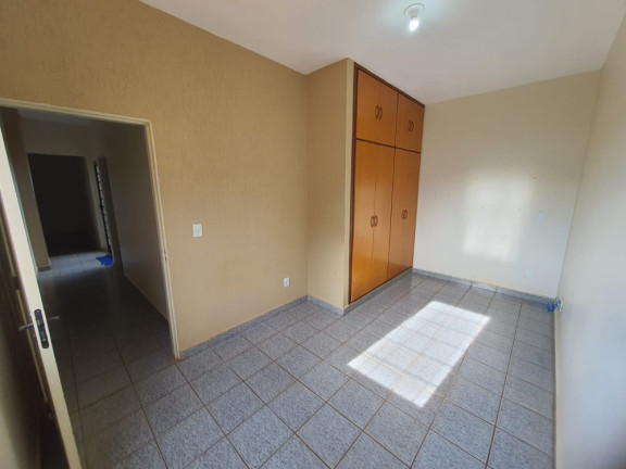 Imagem Sobrado com 5 Quartos à Venda, 303 m² em Residencial E Comercial Palmares - Ribeirão Preto Imagem Sobrado com 5 Quartos à Venda, 303 m² em Residencial E Comercial Palmares - Ribeirão Preto