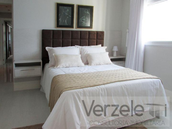 Imagem Apartamento com 3 Quartos à Venda, 198 m² em Centro - Balneário Camboriú Imagem Apartamento com 3 Quartos à Venda, 198 m² em Centro - Balneário Camboriú