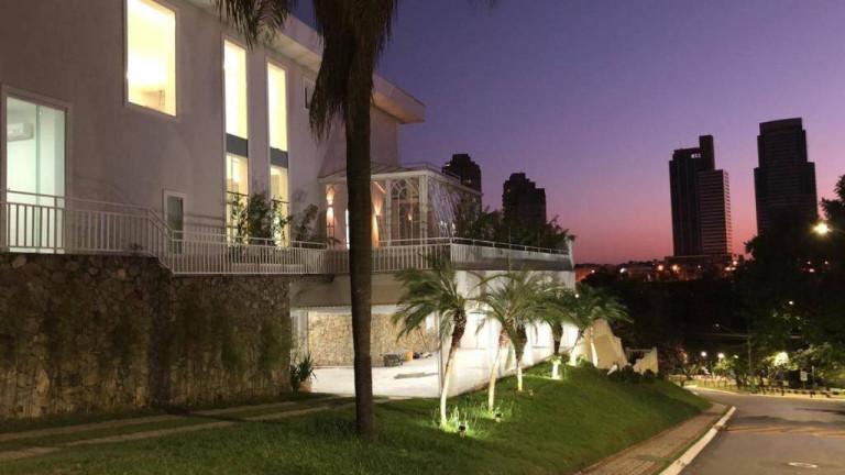 Imagem Casa com 4 Quartos para Alugar, 500 m² em Alphaville - Santana De Parnaíba Imagem Casa com 4 Quartos para Alugar, 500 m² em Alphaville - Santana De Parnaíba