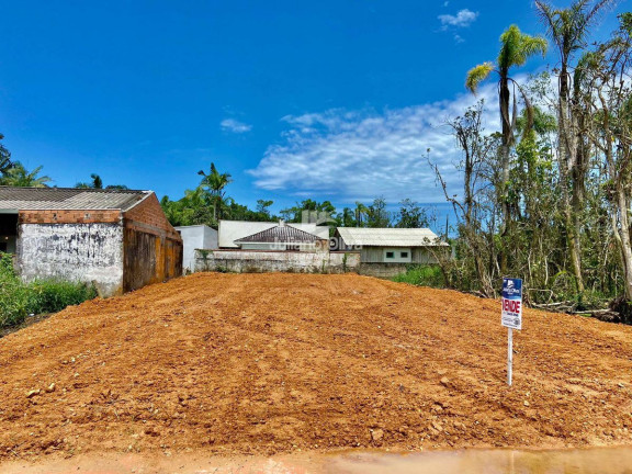 Terreno à Venda, 360 m² em Barra Do Sai - Itapoá