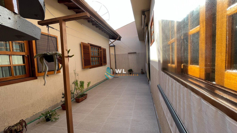 Imagem Casa com 3 Quartos à Venda, 190 m² em Santo Antônio - Louveira Imagem Casa com 3 Quartos à Venda, 190 m² em Santo Antônio - Louveira