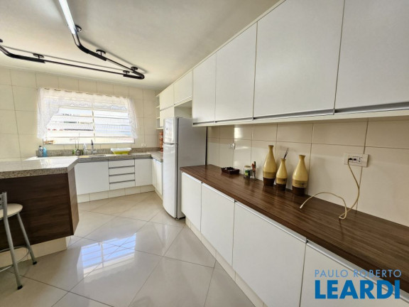 Imagem Sobrado com 4 Quartos à Venda, 225 m² em Vila Floresta - Santo André Imagem Sobrado com 4 Quartos à Venda, 225 m² em Vila Floresta - Santo André