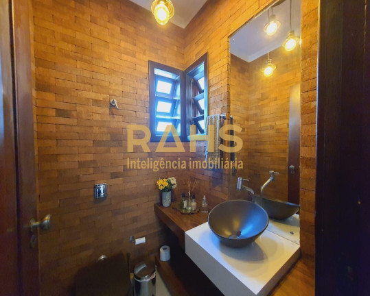 Imagem Casa com 4 Quartos à Venda, 420 m² em Anita Garibaldi - Joinville Imagem Casa com 4 Quartos à Venda, 420 m² em Anita Garibaldi - Joinville