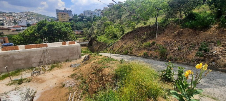 Imagem Terreno à Venda, 300 m² em Santa ângela - Poços De Caldas Imagem Terreno à Venda, 300 m² em Santa ângela - Poços De Caldas