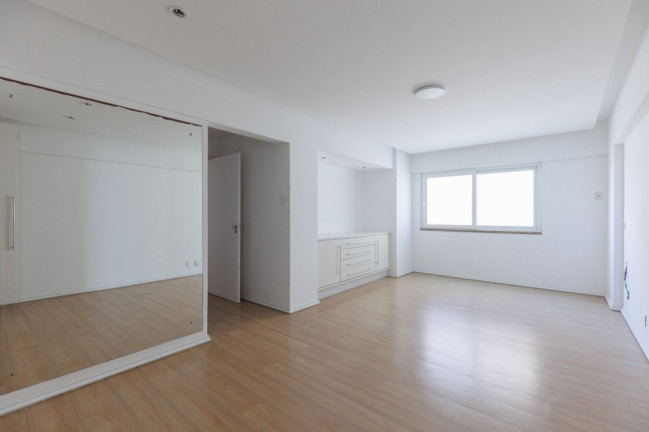 Imagem Apartamento com 3 Quartos para Alugar, 100 m² em Centro - Balneário Camboriú Imagem Apartamento com 3 Quartos para Alugar, 100 m² em Centro - Balneário Camboriú