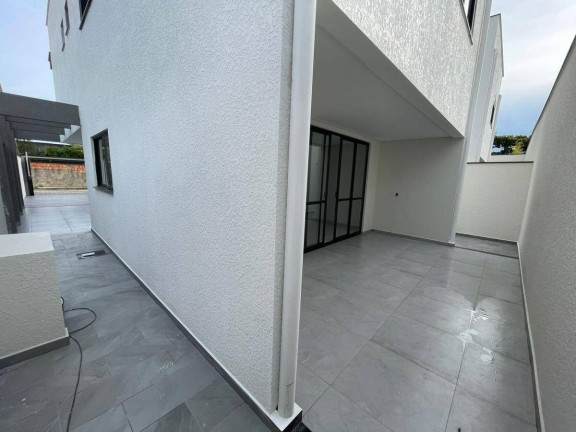 Imagem Casa com 3 Quartos à Venda, 150 m² em São João Do Rio Vermelho - Florianópolis