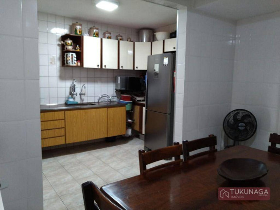 Imagem Sobrado com 3 Quartos à Venda, 270 m² em Vila Galvão - Guarulhos Imagem Sobrado com 3 Quartos à Venda, 270 m² em Vila Galvão - Guarulhos