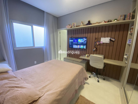 Imagem Casa com 4 Quartos à Venda, 290 m² em Setor Habitacional Arniqueira (águas Claras) - Brasília Imagem Casa com 4 Quartos à Venda, 290 m² em Setor Habitacional Arniqueira (águas Claras) - Brasília