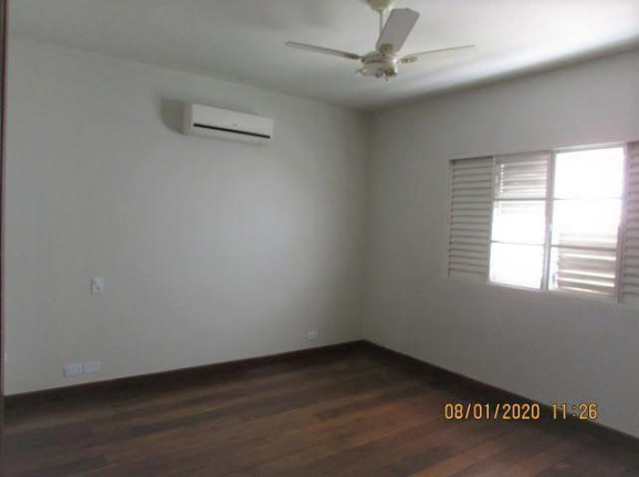 Imagem Sobrado com 4 Quartos à Venda, 405 m² em Quebec - Londrina