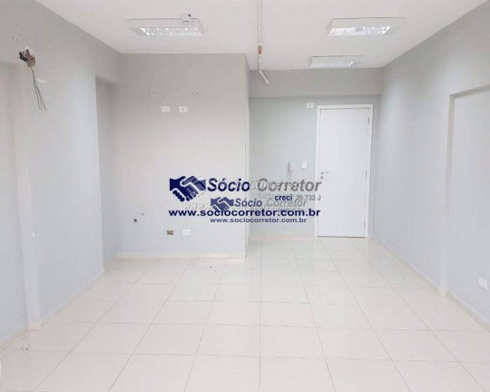 Sala Comercial à Venda, 33 m² em Gopoúva - Guarulhos
