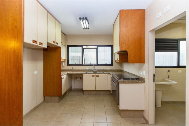 Imagem Imóvel com 5 Quartos à Venda, em Indianópolis - São Paulo Imagem Imóvel com 5 Quartos à Venda, em Indianópolis - São Paulo