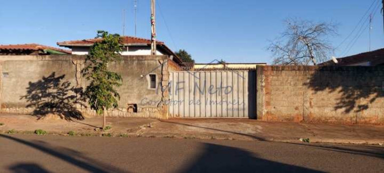 Terreno à Venda, 275 m² em Vila Guilhermina - Pirassununga