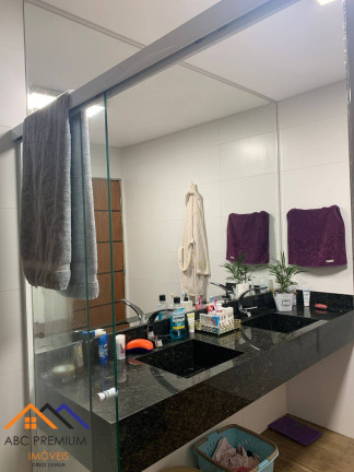 Imagem Sobrado com 3 Quartos à Venda, 280 m² em Vila Curuçá - Santo André Imagem Sobrado com 3 Quartos à Venda, 280 m² em Vila Curuçá - Santo André