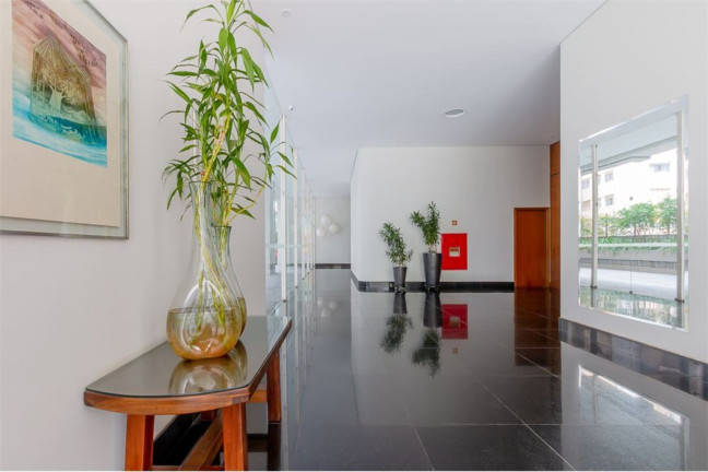 Imagem Imóvel com 3 Quartos à Venda, 160 m² em Higienópolis - São Paulo Imagem Imóvel com 3 Quartos à Venda, 160 m² em Higienópolis - São Paulo