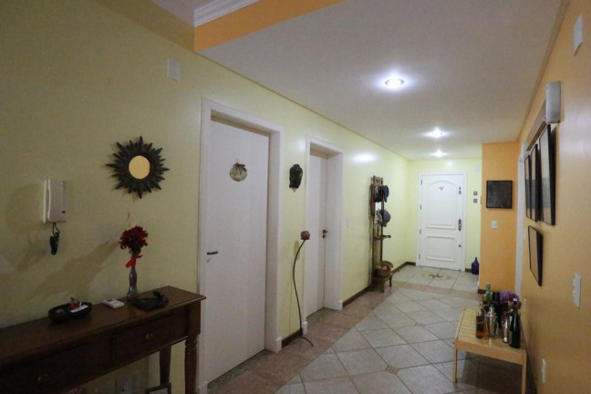 Imagem Casa com 4 Quartos à Venda, 290 m² em Sarandi - Porto Alegre