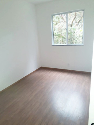 Imagem Imóvel com 2 Quartos à Venda, 45 m² em Cascata Do Imbuí - Teresópolis