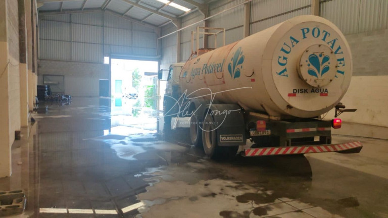 Imagem Imóvel Comercial à Venda ou Locação, 900 m² em Alterosas - Serra