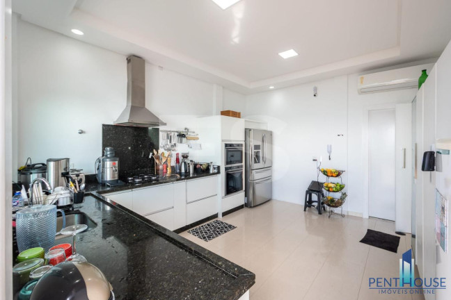 Imagem Casa com 5 Quartos à Venda, 850 m² em Praia Do Estaleirinho - Balneário Camboriú