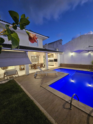 Casa com 4 Quartos à Venda, 203 m² em Buraquinho - Lauro De Freitas