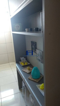 Imagem Apartamento com 2 Quartos à Venda, 57 m² em Várzea - Recife