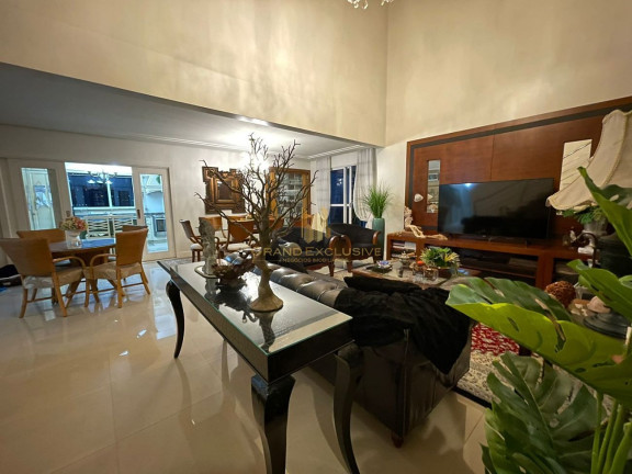 Imagem Apartamento com 3 Quartos à Venda, 252 m² em Centro - Balneário Camboriú Imagem Apartamento com 3 Quartos à Venda, 252 m² em Centro - Balneário Camboriú