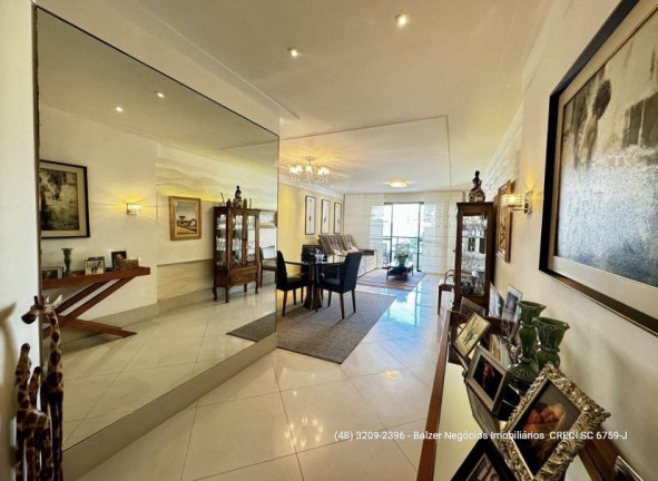 Imagem Apartamento com 4 Quartos à Venda, 178 m² em Centro - Florianópolis Imagem Apartamento com 4 Quartos à Venda, 178 m² em Centro - Florianópolis