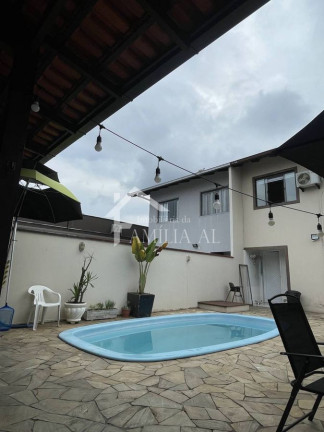 Imagem Casa com 4 Quartos à Venda, 114 m² em Comasa - Joinville Imagem Casa com 4 Quartos à Venda, 114 m² em Comasa - Joinville