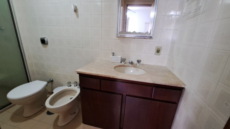 Imagem Apartamento com 3 Quartos para Alugar, 120 m² em Pitangueiras - Guarujá Imagem Apartamento com 3 Quartos para Alugar, 120 m² em Pitangueiras - Guarujá