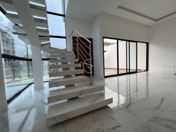 Imagem Casa com 3 Quartos à Venda, 191 m² em Saguaçu - Joinville Imagem Casa com 3 Quartos à Venda, 191 m² em Saguaçu - Joinville