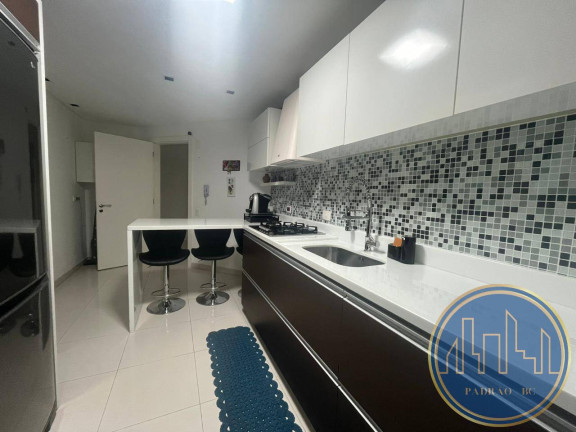 Imagem Apartamento com 4 Quartos para Temporada, em Centro - Balneário Camboriú Imagem Apartamento com 4 Quartos para Temporada, em Centro - Balneário Camboriú