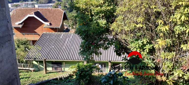 Casa com 2 Quartos para Alugar,  em Campos Do Jordão