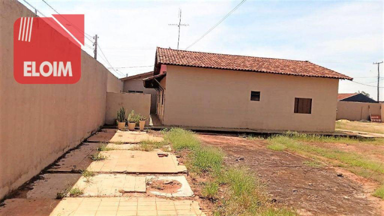 Imagem Edifício Residencial com 20 Quartos à Venda, 1.209 m² em Colina - Colina Imagem Edifício Residencial com 20 Quartos à Venda, 1.209 m² em Colina - Colina
