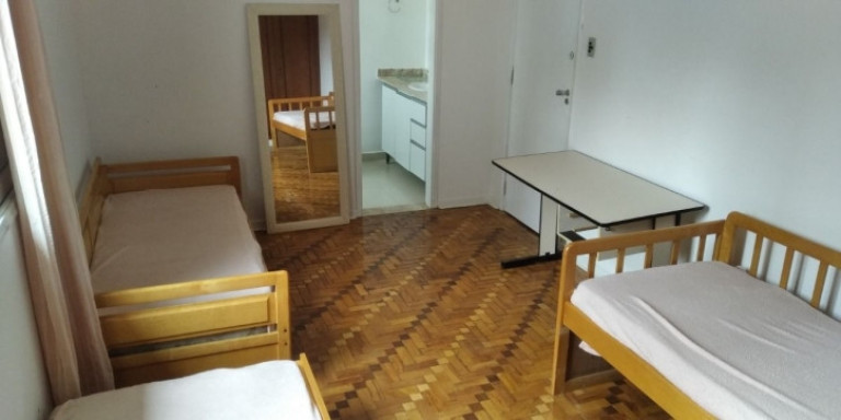 Imagem Casa com 4 Quartos à Venda, 200 m² em Boqueirão - Santos Imagem Casa com 4 Quartos à Venda, 200 m² em Boqueirão - Santos
