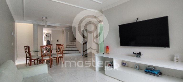 Imagem Casa com 5 Quartos à Venda, 175 m² em Edson Queiroz - Fortaleza Imagem Casa com 5 Quartos à Venda, 175 m² em Edson Queiroz - Fortaleza