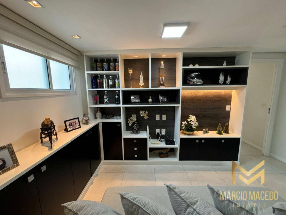 Imagem Casa com 4 Quartos à Venda, 400 m² em De Lourdes - Fortaleza Imagem Casa com 4 Quartos à Venda, 400 m² em De Lourdes - Fortaleza