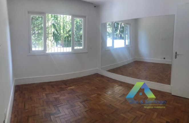 Imagem Sobrado com 6 Quartos à Venda, 300 m² em Cerqueira César - São Paulo