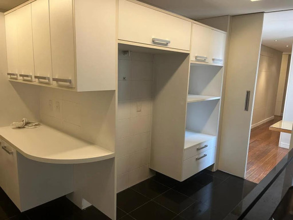 Imagem Apartamento com 3 Quartos à Venda, 192 m² em Jardim Morumbi - São Paulo