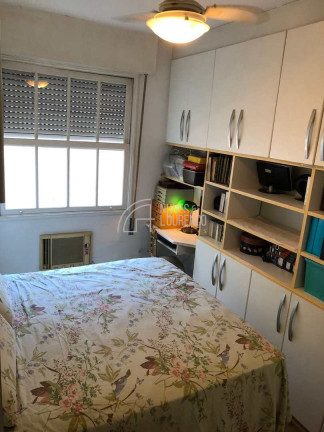 Imagem Apartamento com 2 Quartos à Venda, 76 m² em Embaré - Santos