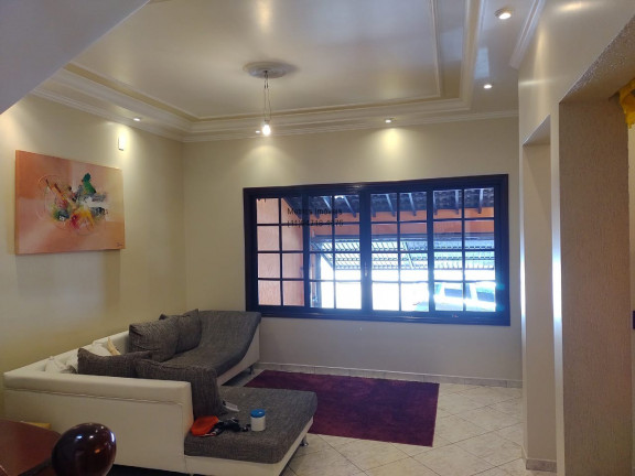 Imagem Imóvel com 3 Quartos à Venda,  em Vila Jeriva - Várzea Paulista