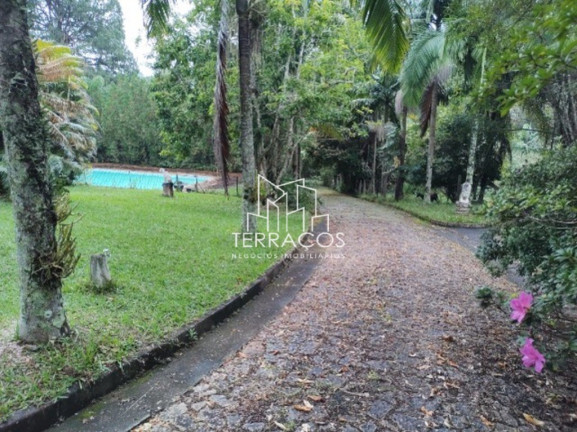 Imóvel com 5 Quartos à Venda, 300 m² em Jardim Vitória - Campo Limpo Paulista