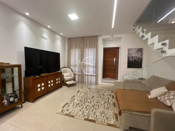 Casa com 3 Quartos à Venda,  em Glória - Joinville