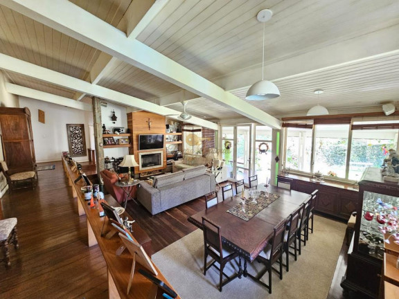 Imagem Casa com 4 Quartos à Venda, 1.296 m² em Albuquerque - Teresópolis Imagem Casa com 4 Quartos à Venda, 1.296 m² em Albuquerque - Teresópolis