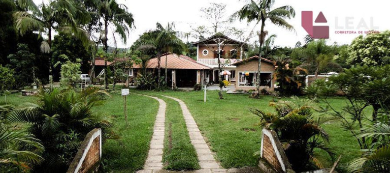 Imagem Chácara com 5 Quartos à Venda, 800 m² em Coutinhos - Pouso Alegre Imagem Chácara com 5 Quartos à Venda, 800 m² em Coutinhos - Pouso Alegre