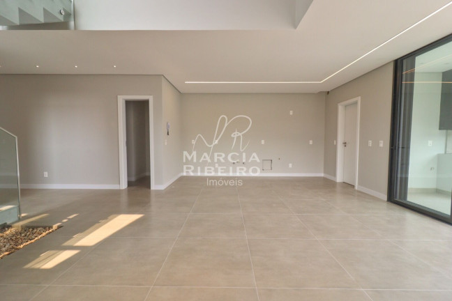 Imagem Casa com 3 Quartos à Venda, 237 m² em Lagoa Da Conceição - Florianópolis